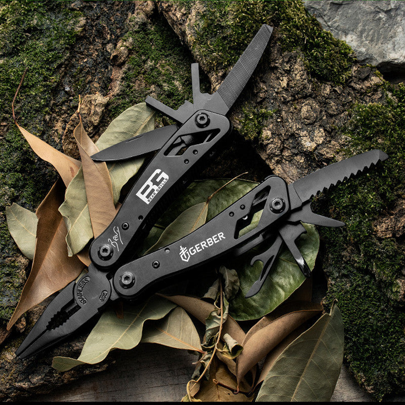 Gerber 11-in-1 Multipurpose Folding Knife For Camping & Adventure Online Price in Pakistan - Crossfire.Pk